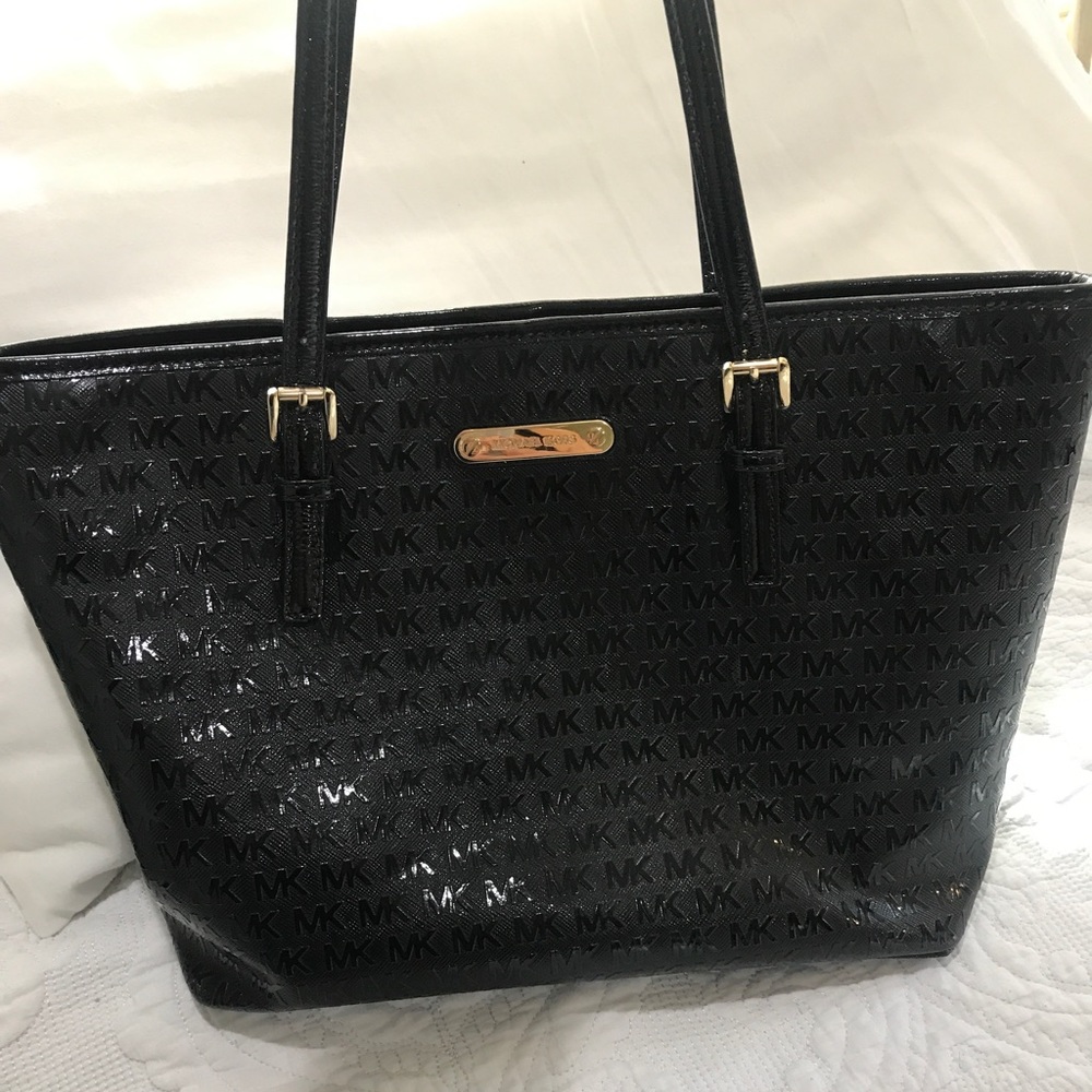 Michael Kors Tote bag.